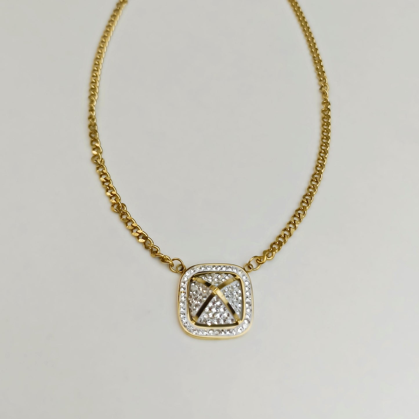 Soraya necklace with rhinestones