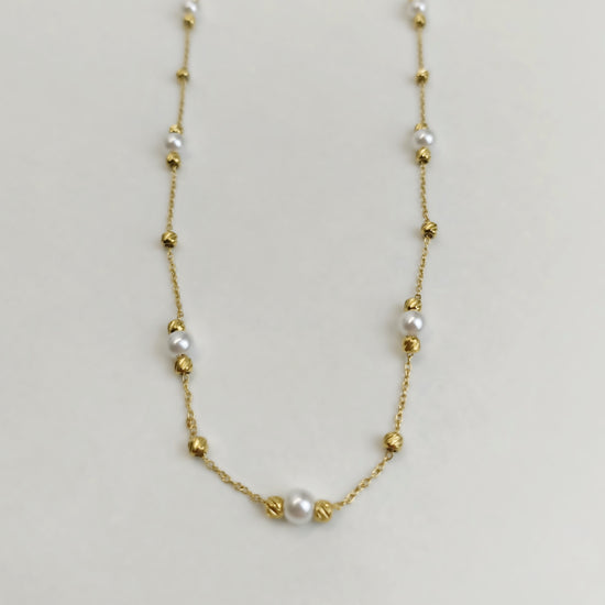 Soraya necklace with rhinestones