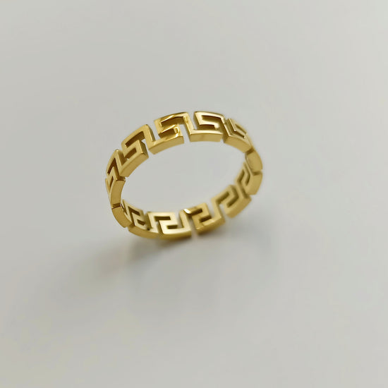 Arinas-Ring aus Edelstahl